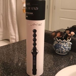 Nume pearl curling wand